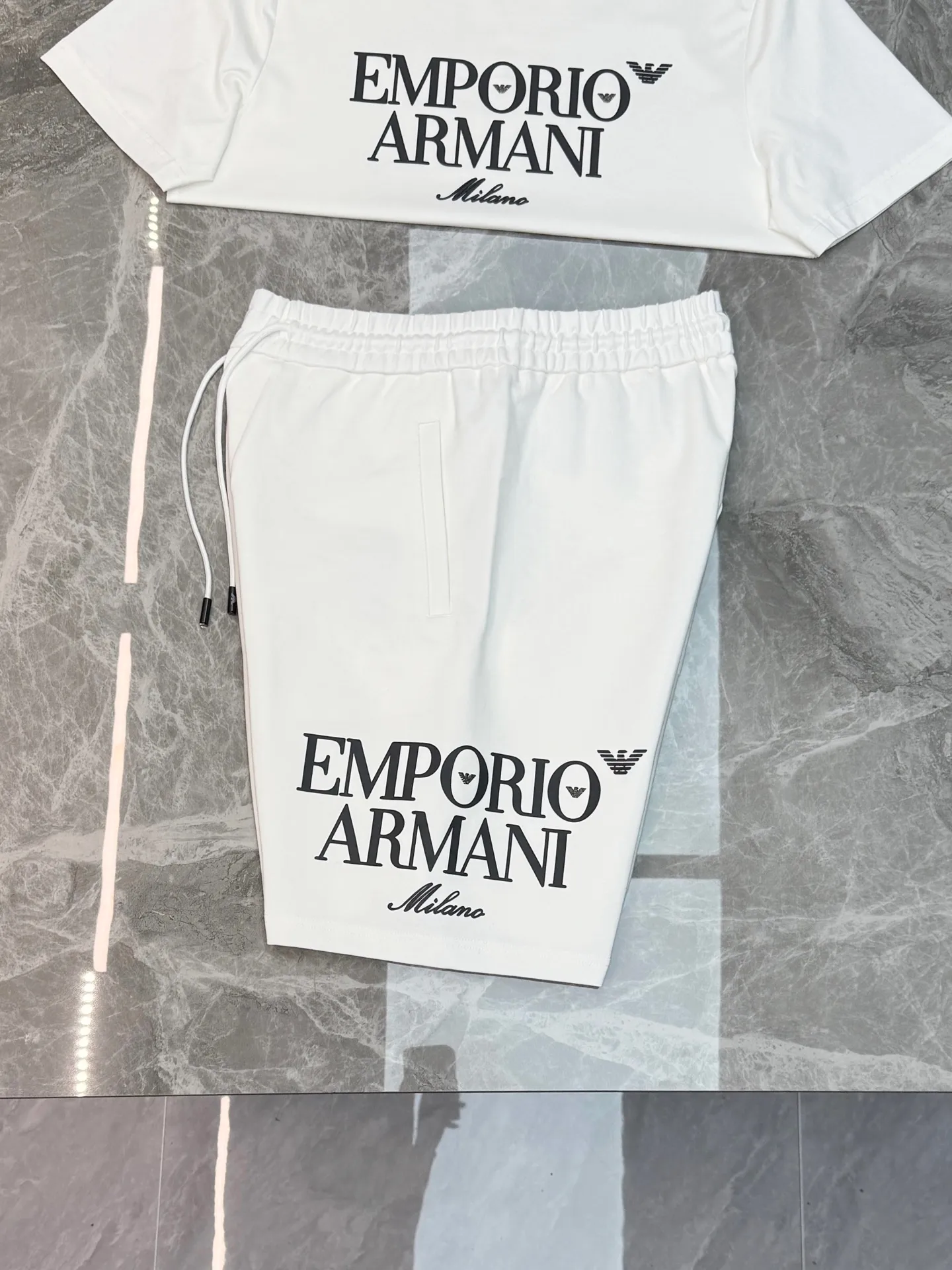 195。 ⚜️ Emporio Armani Original ～ . Same Style❤️ . ！ . ！ Premium . Breathable. . . ， OK. ！ ：Black.White.Dark Blue.Sizes：M-3XL/29-36 ❗️（S 4XL ！）175/140 L